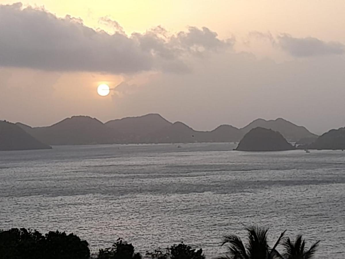 Ti Kaz Anoli Vue Epoustouflante Sur La Baie Villa Terre-de-Bas Екстериор снимка